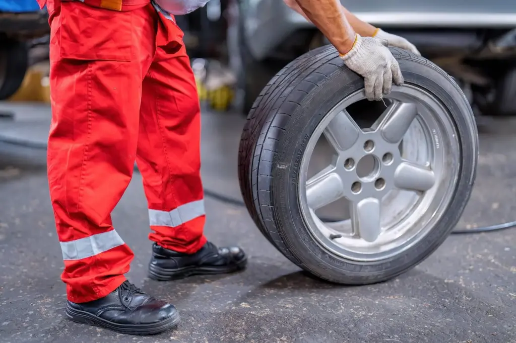 Tyre Repair and Replace Service